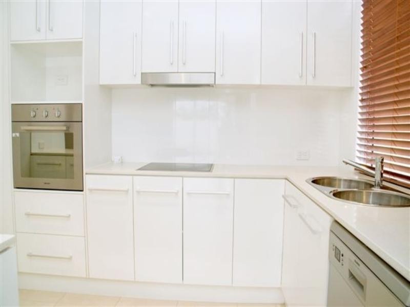 1/245 Mackenzie Street, Centenary Heights QLD 4350