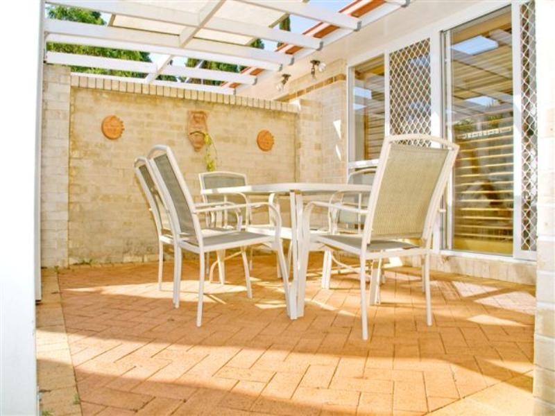 1/1a Tracey Street, Rangeville QLD 4350