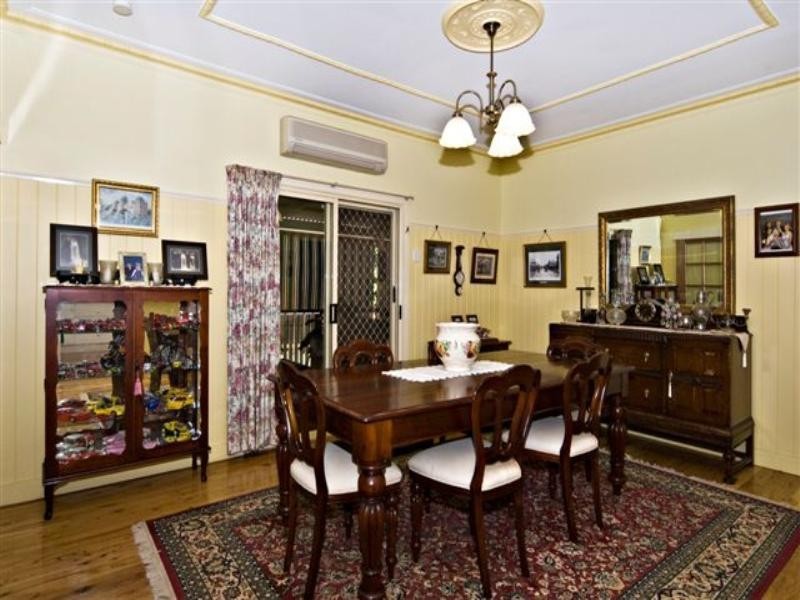 17 Edith Street, Newtown QLD 4350