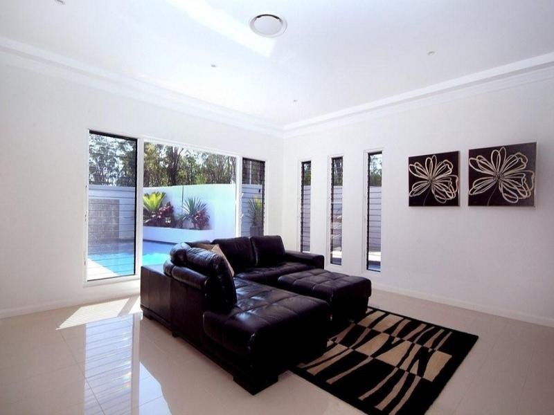 1 Kingfisher Street, Rangeville QLD 4350