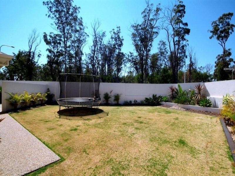 1 Kingfisher Street, Rangeville QLD 4350