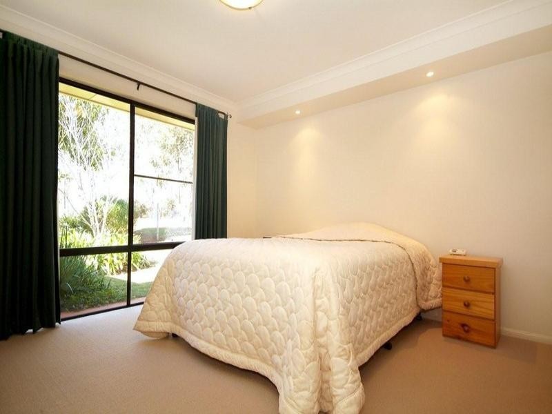 4 Jake Court, Middle Ridge QLD 4350