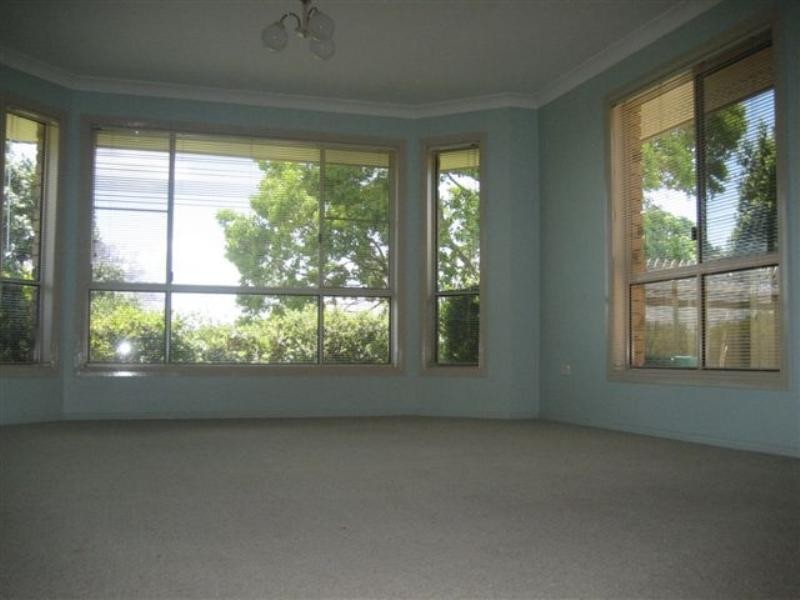 8 Hoad Court, Rangeville QLD 4350