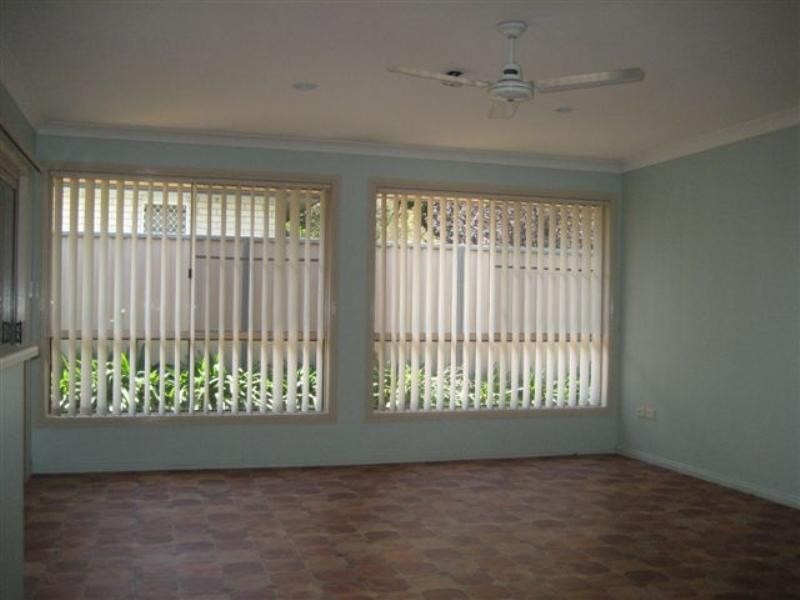 8 Hoad Court, Rangeville QLD 4350