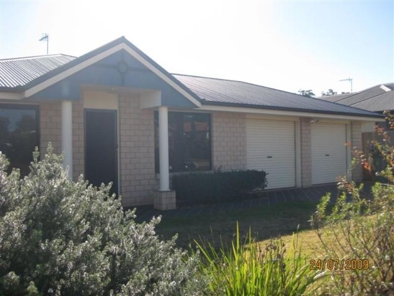 24 Wood Drive, Middle Ridge QLD 4350
