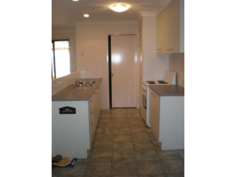 24 Wood Drive, Middle Ridge QLD 4350