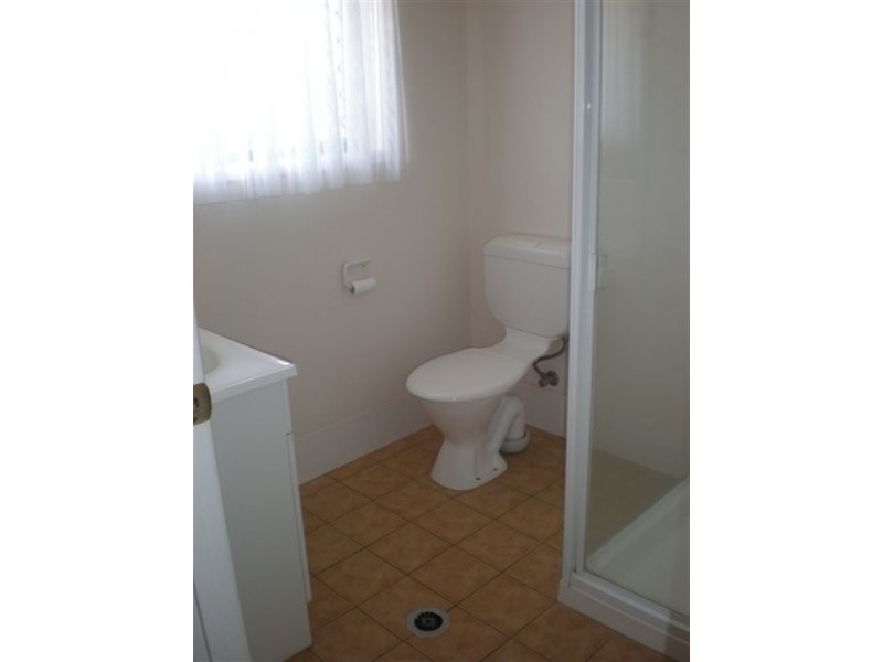 24 Wood Drive, Middle Ridge QLD 4350