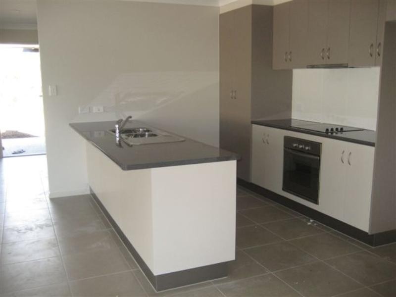 25 Coolana Court, Glenvale QLD 4350