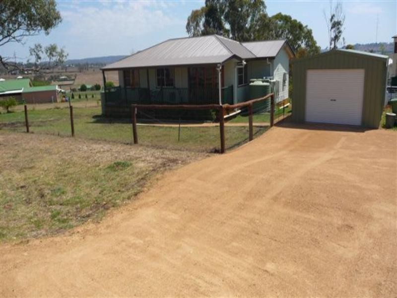 8 Forsyth Street, Greenmount QLD 4359