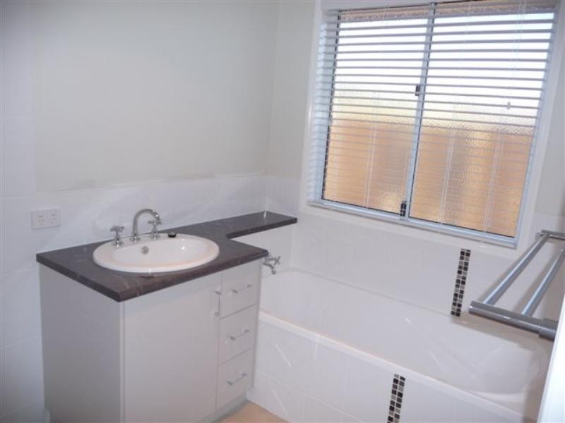 5 Gaudron Court, Wilsonton Heights QLD 4350
