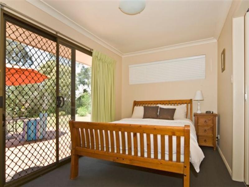 6 Spring Street, Middle Ridge QLD 4350