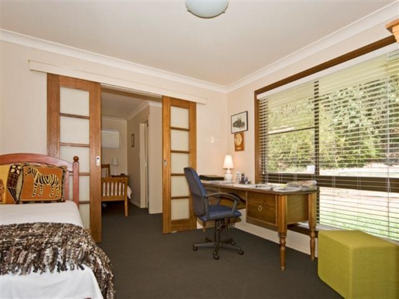 6 Spring Street, Middle Ridge QLD 4350