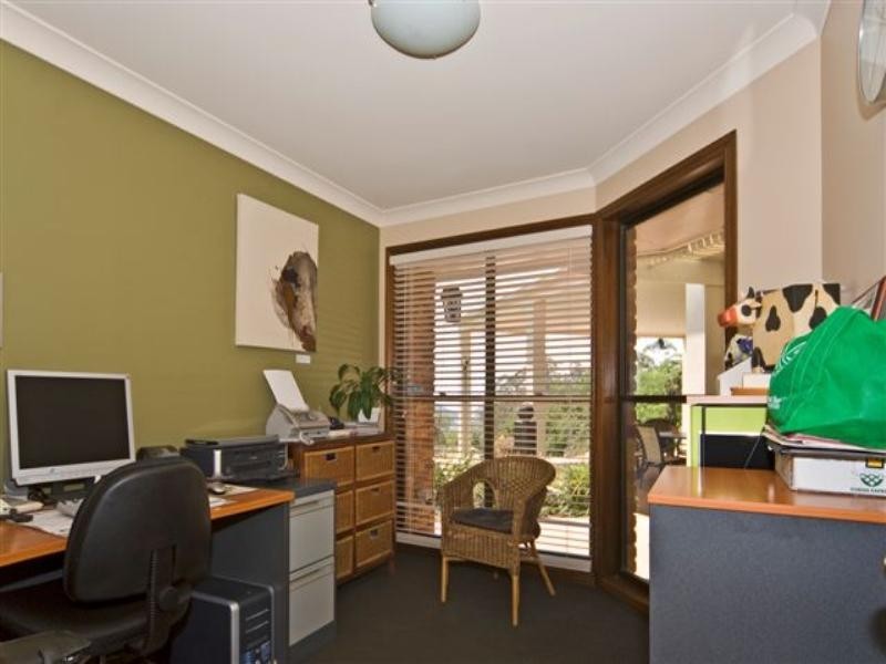 6 Spring Street, Middle Ridge QLD 4350