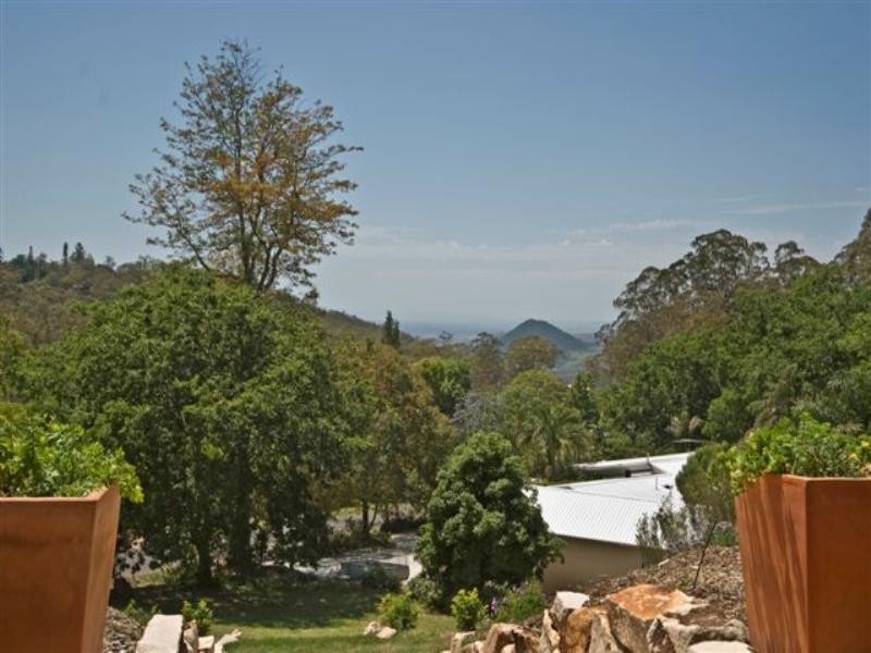 6 Spring Street, Middle Ridge QLD 4350