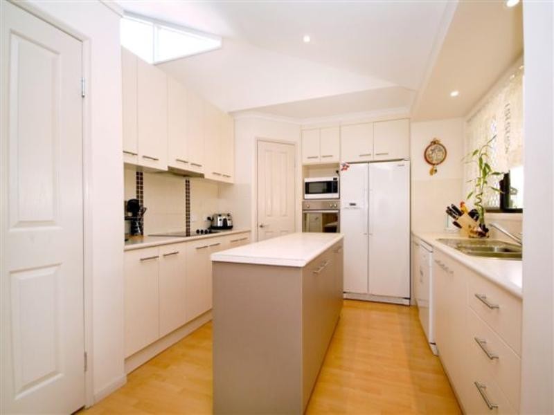 8 Ella Court, Cotswold Hills QLD 4350