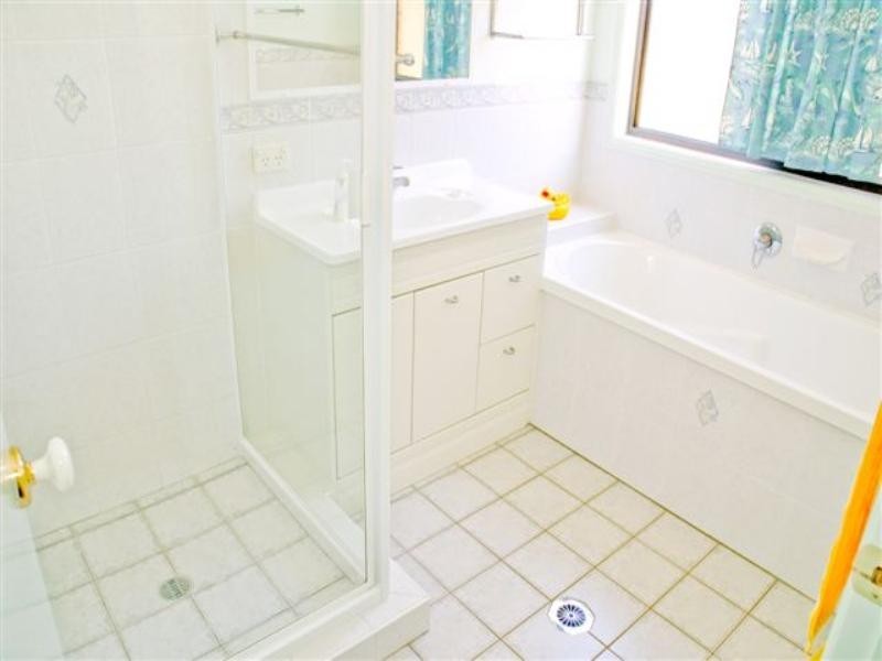 5 Saratoga Close, Wilsonton QLD 4350