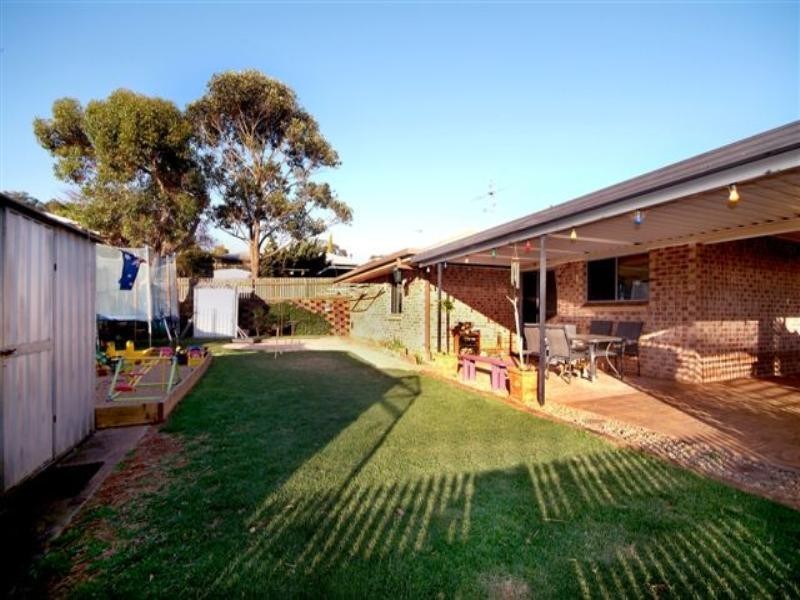 33 Redwood Street, Newtown QLD 4350