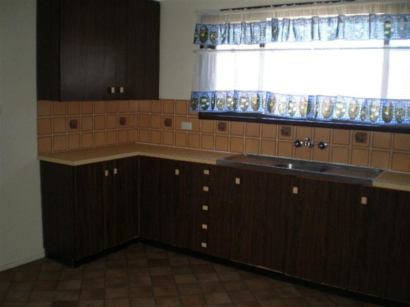 2/1 Greenbury Street, Rockville QLD 4350