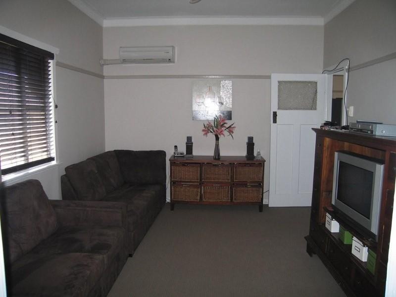 724 Ruthven Street, South Toowoomba QLD 4350