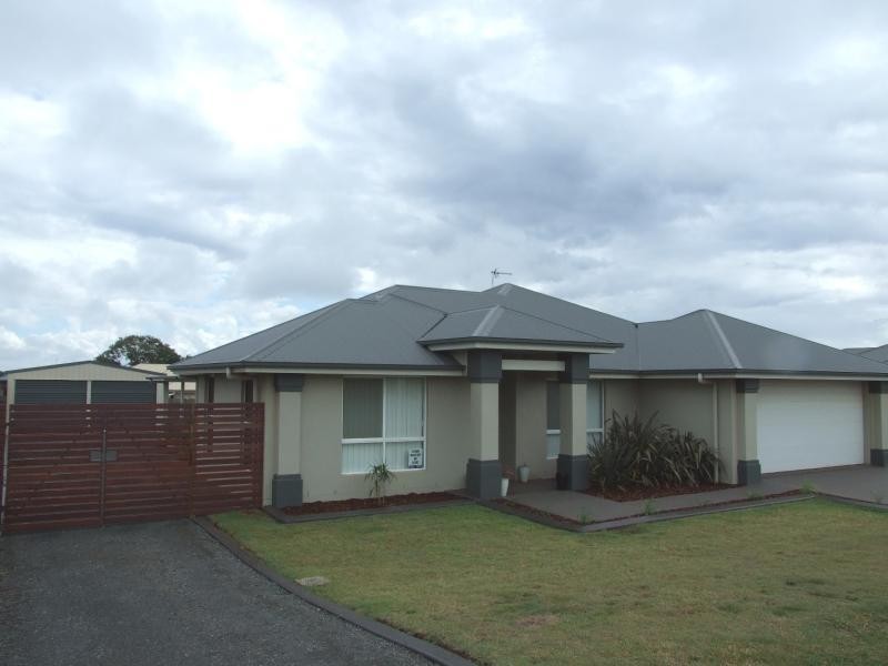 38 Nioka Drive, Highfields QLD 4352