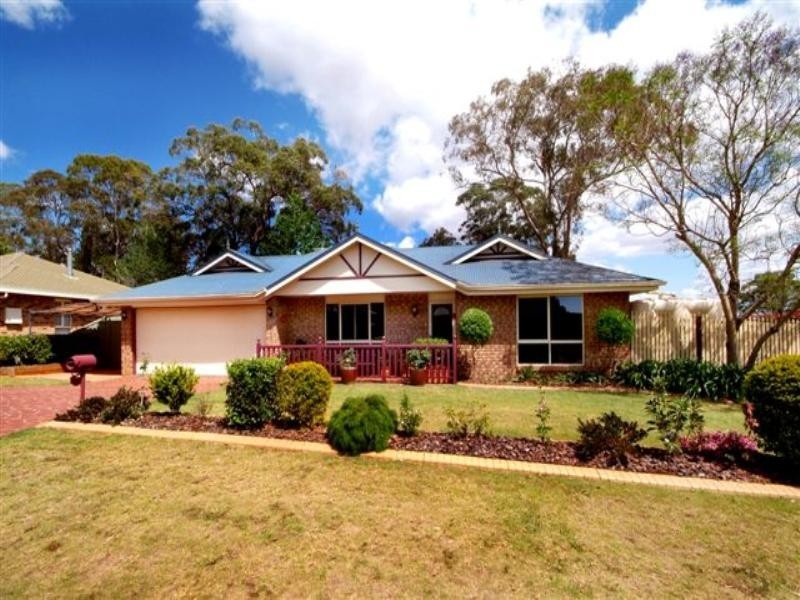 1 Jakirralee Court, Middle Ridge QLD 4350