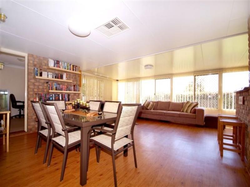 1 Jakirralee Court, Middle Ridge QLD 4350