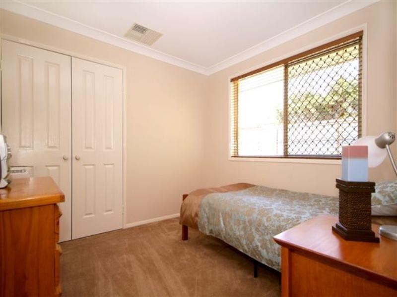 1 Jakirralee Court, Middle Ridge QLD 4350