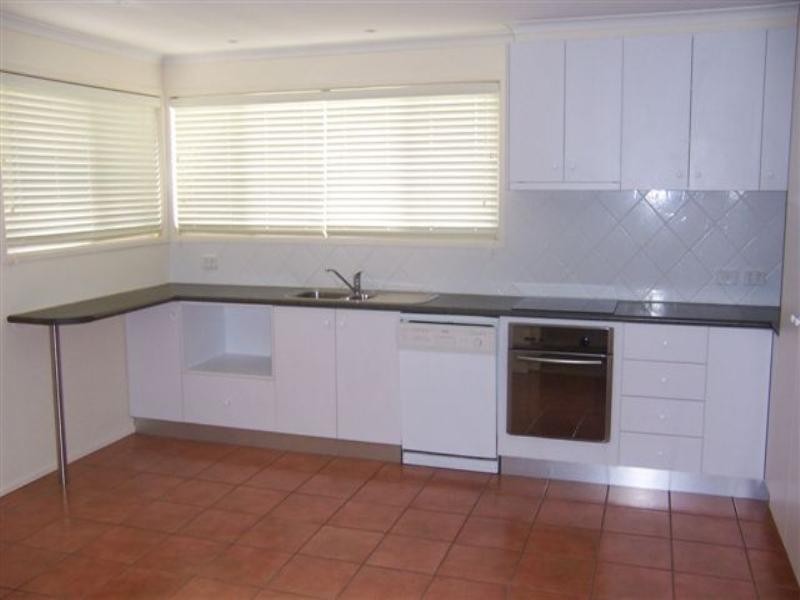 2 Anderson Street, East Toowoomba QLD 4350