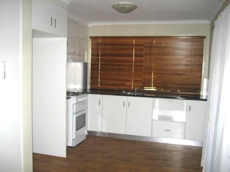 90 Hursley Road, Newtown QLD 4305