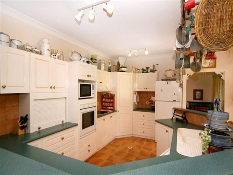 261 Kearney Street, Top Camp QLD 4350