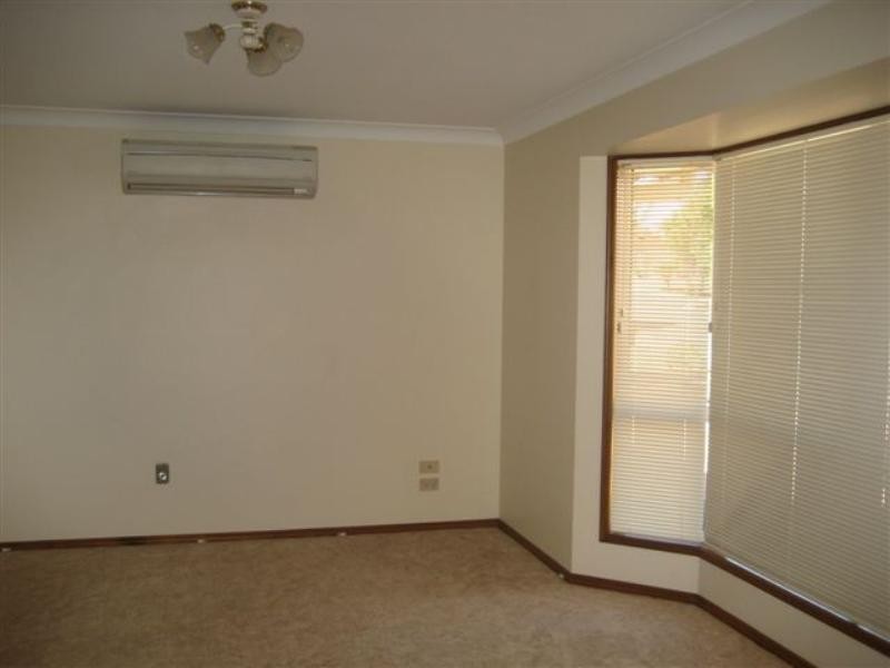 9 Stoneyhurst Court, Glenvale QLD 4350