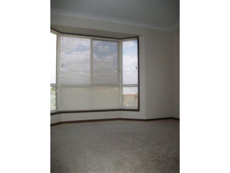 9 Stoneyhurst Court, Glenvale QLD 4350