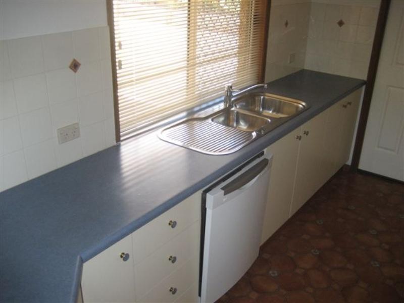 9 Stoneyhurst Court, Glenvale QLD 4350