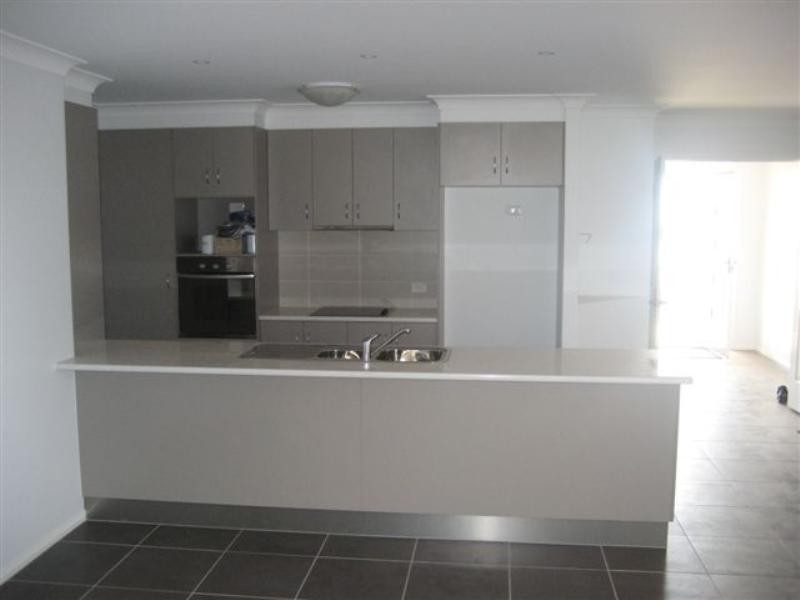 43 Whitman Street, Westbrook QLD 4350