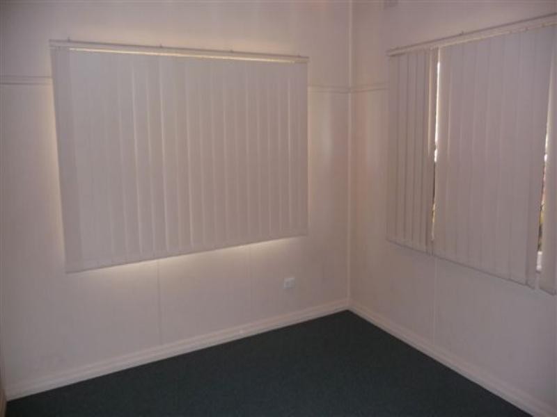 71 West Street, Newtown QLD 4350