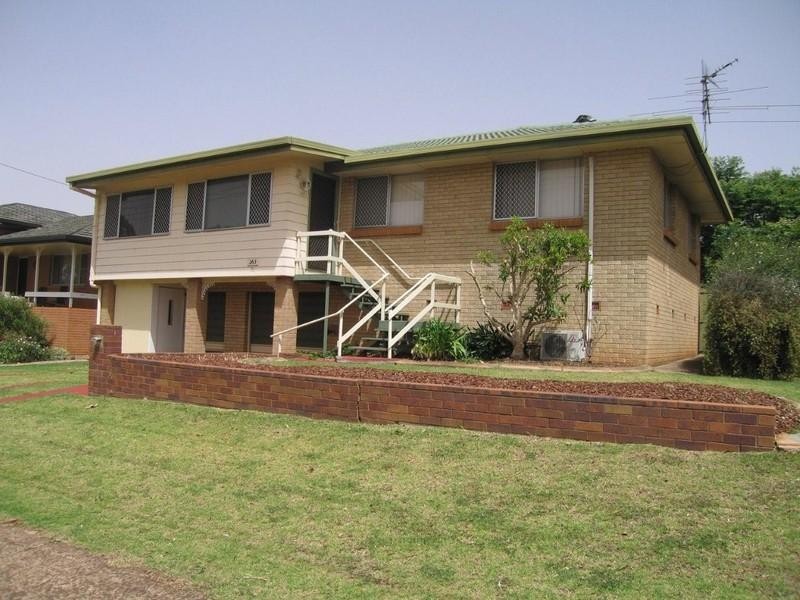 263 Mackenzie Street, Centenary Heights QLD 4350