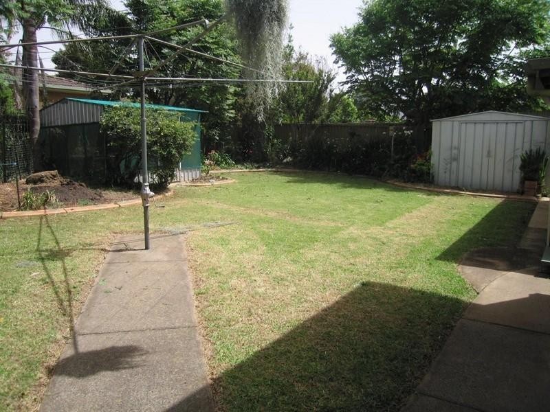 263 Mackenzie Street, Centenary Heights QLD 4350