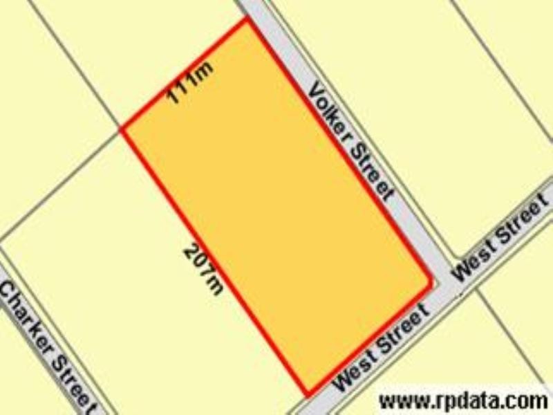 2 Volker Street, Darling Heights QLD 4350