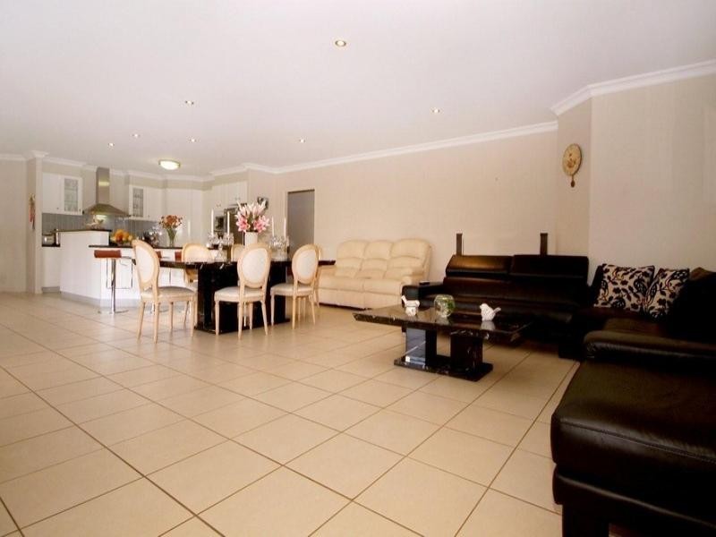 14 Howard Street, Middle Ridge QLD 4350