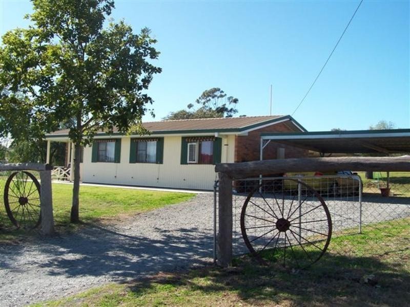 6 Rebwonga Street, Kingsthorpe QLD 4400