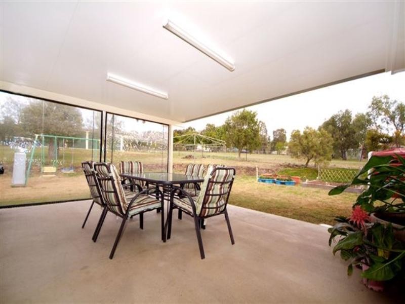 6 Rebwonga Street, Kingsthorpe QLD 4400