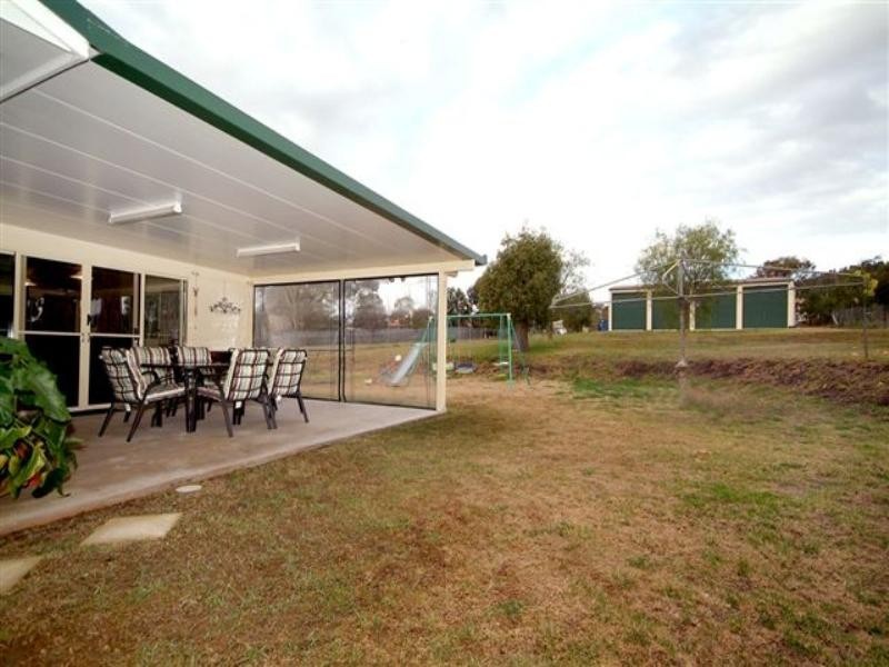 6 Rebwonga Street, Kingsthorpe QLD 4400