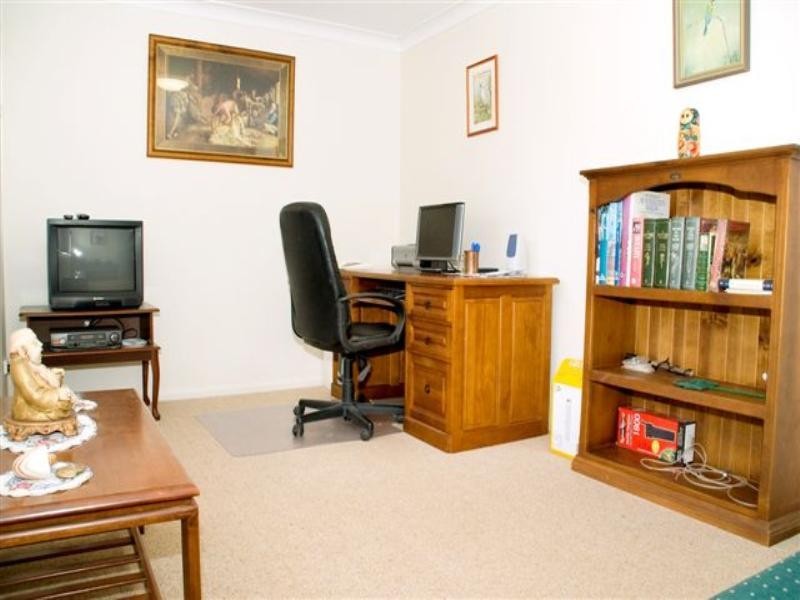 17 Knockator Crescent, Centenary Heights QLD 4350