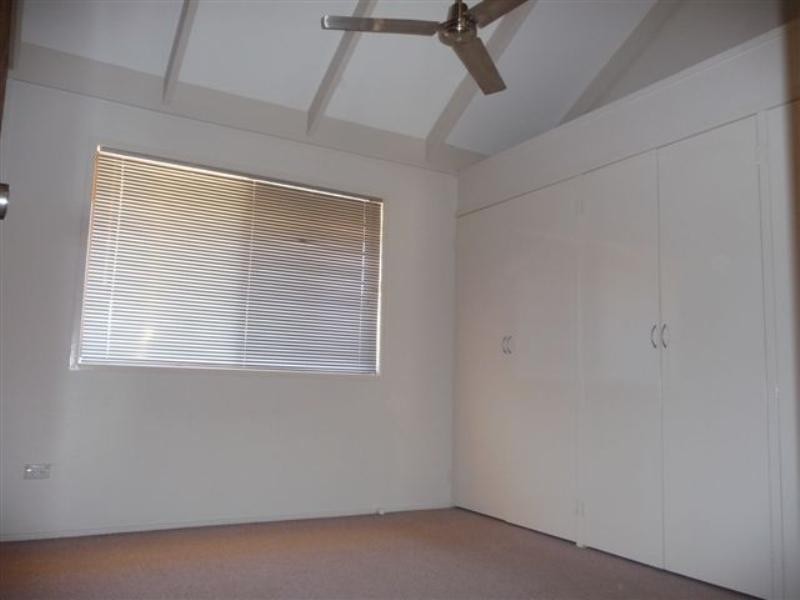 15 Truscott Street, Wilsonton QLD 4350