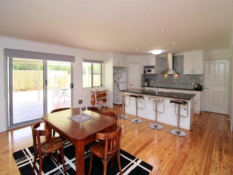 10 Rosella Street, Rangeville QLD 4350