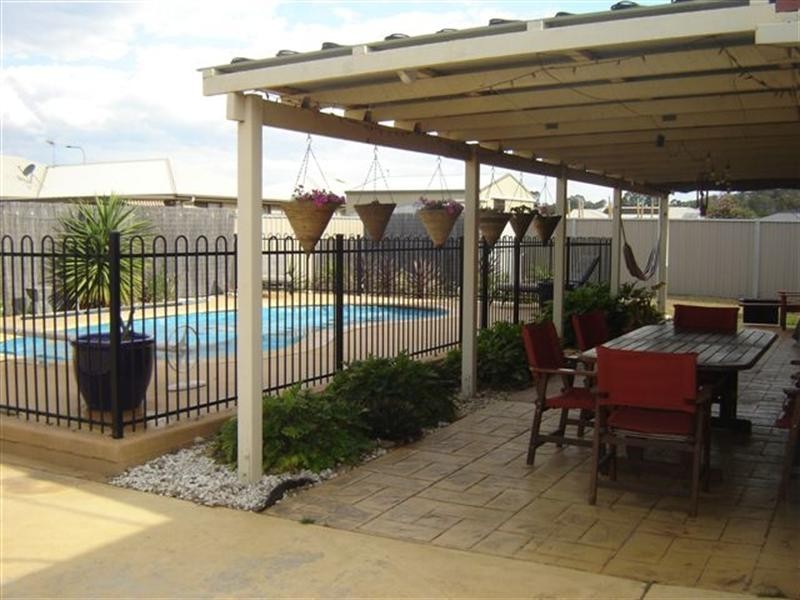 28 Joseph Street, Oakey QLD 4401