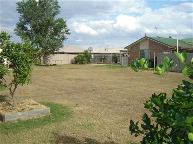 28 Joseph Street, Oakey QLD 4401