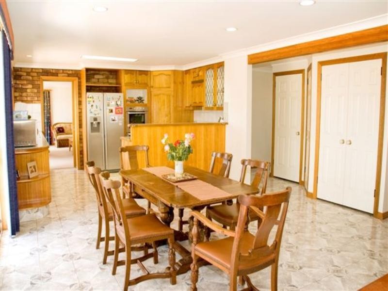 7 Birdland Drive, Glenvale QLD 4350