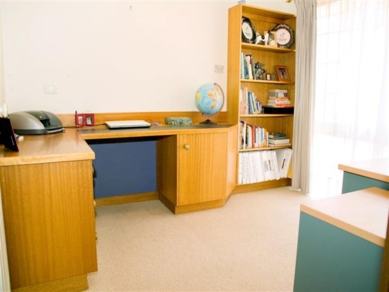 7 Birdland Drive, Glenvale QLD 4350