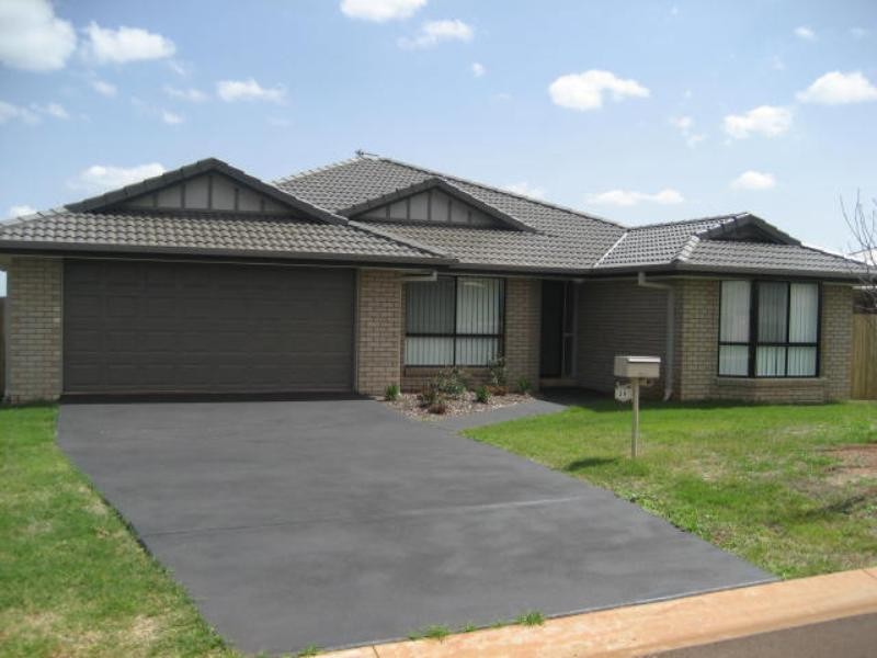 29 Highgrove Drive, Highfields QLD 4352